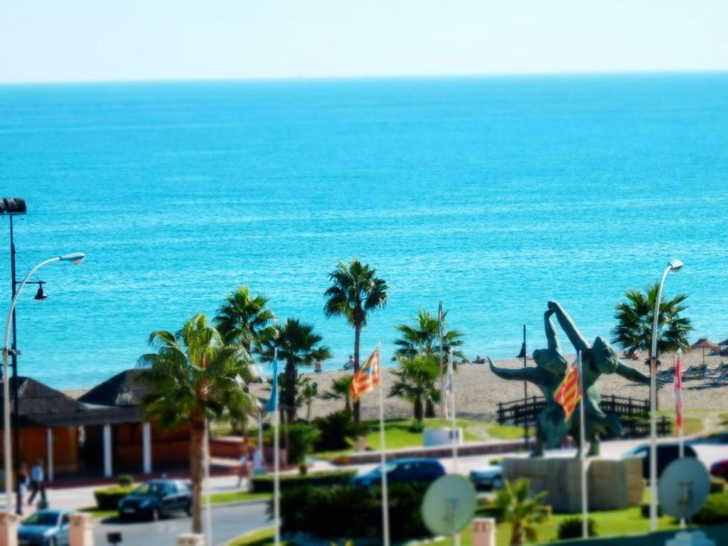 Apartment Playamar Beach&pool Seaview, 5 Min From The